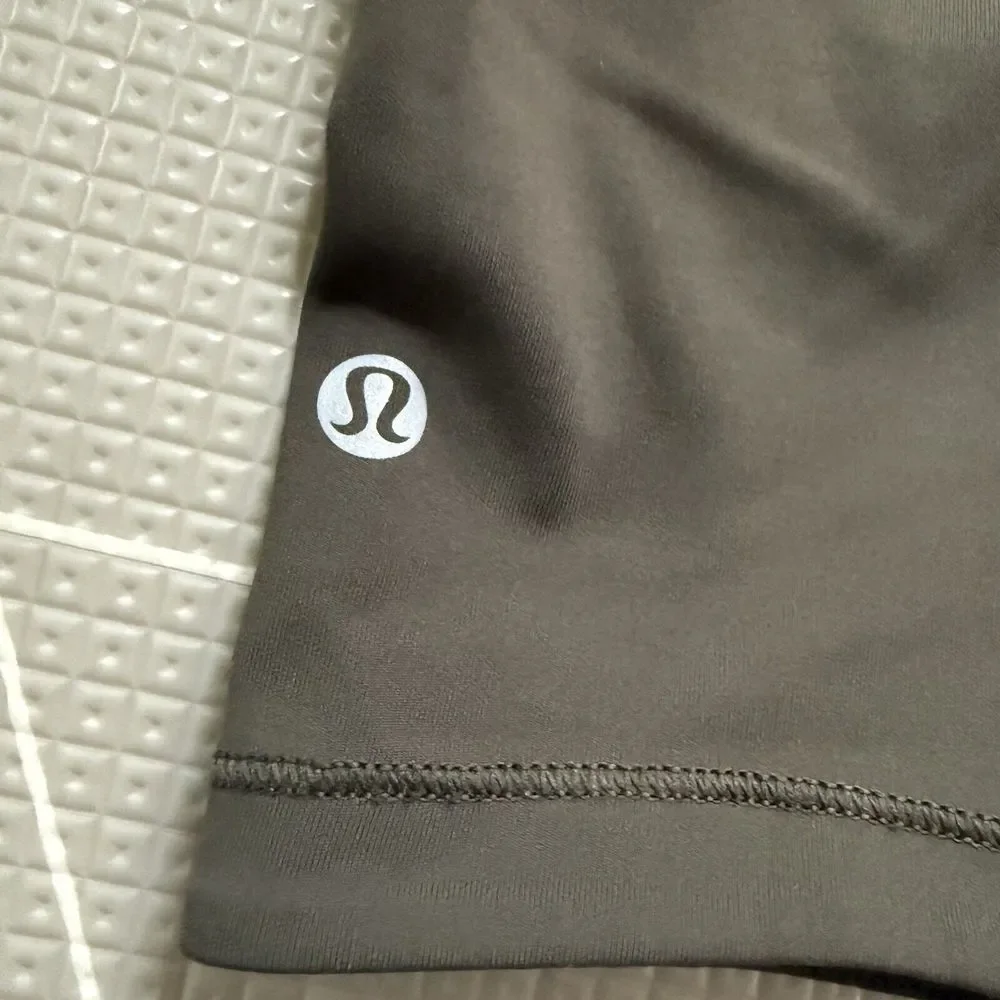 Lululemon Smooth Stride‎ Crop Size 10 Olive/Black